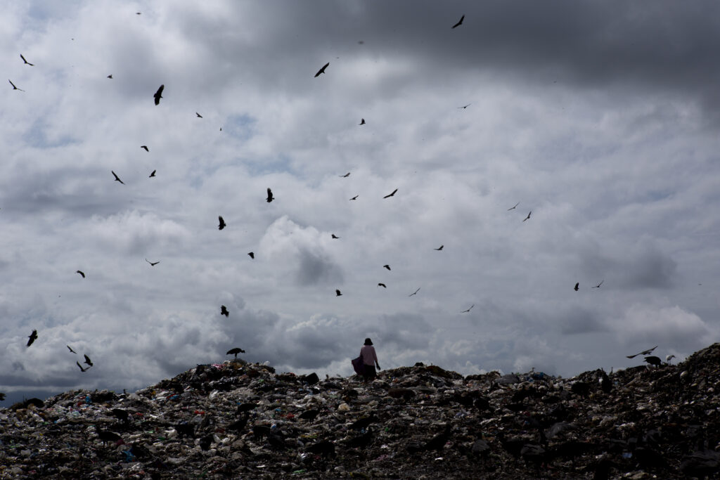 Los vertederos a cielo abierto en Guatemala son una gran fuetne de contaminación. Foto: Oliver de Ros.