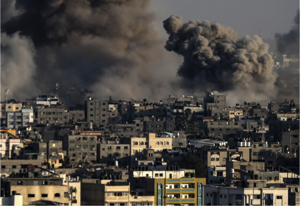 GAZA, OCCUPIED PALESTINIAN TERRITORY Flames and smoke billow during Israeli strikes in Gaza. 19 October 2023 Photo: WHO