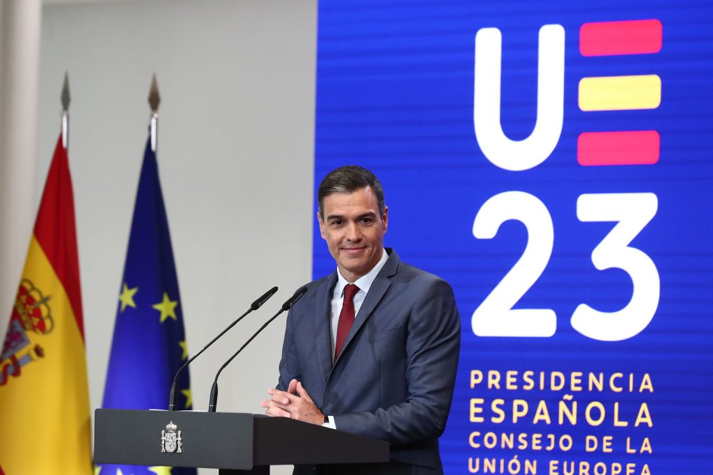 Pedro Sánchez ha incrementando los impuestos que pagan en España grandes fortunas centroamericanas