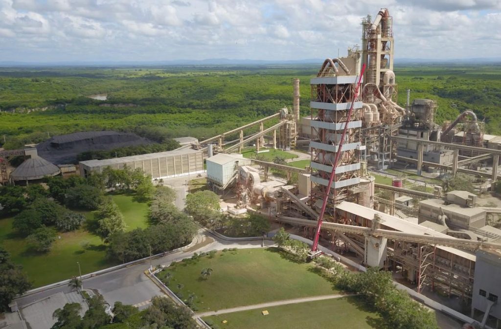 Planta San Pedro de Macorís,República Dominicana. Foto: Revista Estrategia y Negocios