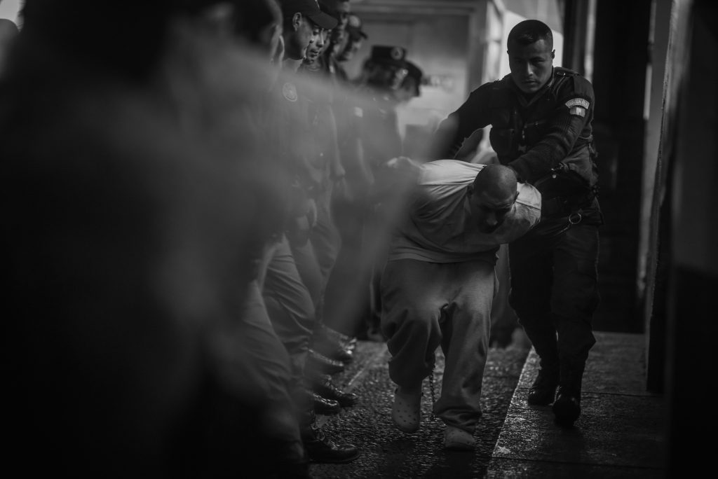 Los líderes de las pandillas Mara Salvatrucha y Barrio 18 fueron trasladados a una prisión de máxima seguridad en Escuintla. (Foto: Edwin Bercián)