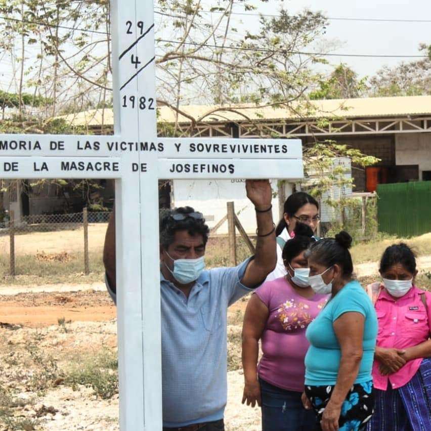 Vecinos-de-Los-Josefinos-conmemoraron-el-39-aniversario-de-la-masacre-de-la-aldea