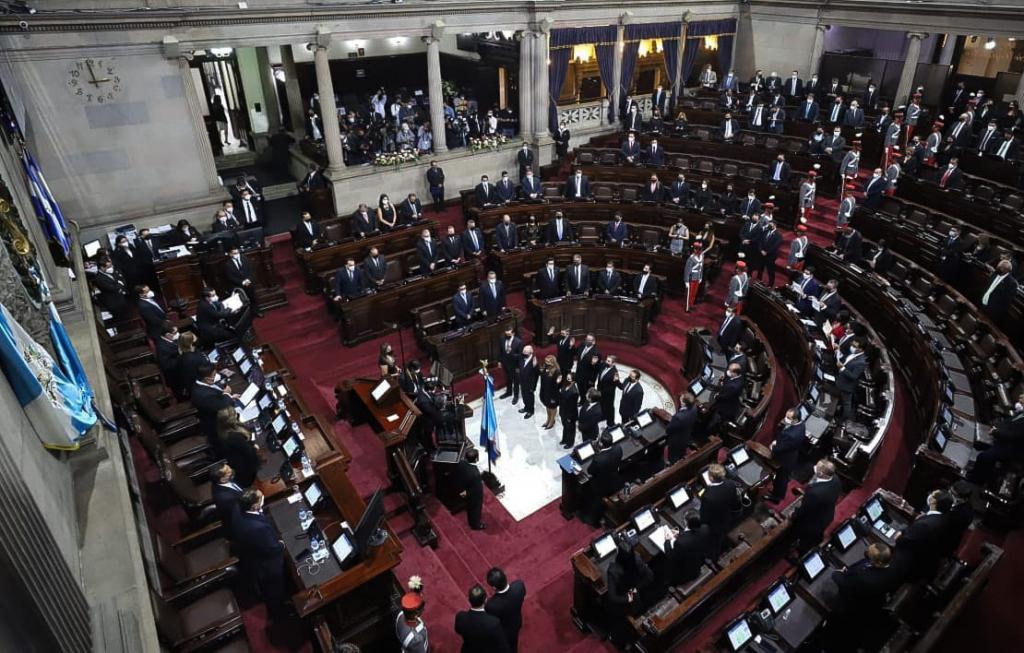 Los actuales magistrados de la Corte de Constitucionalidad juraron su cargo ante el Congreso el 13 de abril de 2021 Foto: Congreso de la República.