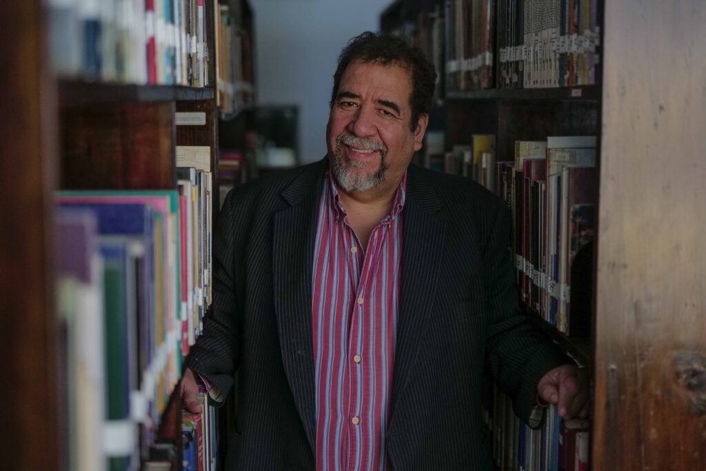 El Doctor Alejandro Rodríguez, del Instituto de Estudios Comparados en Ciencias Penales de Guatemala (ICCPG) posa para un retrato el 4 de marzo de 2026 en la ciudad de Guatemala. Foto/Edwin Bercián