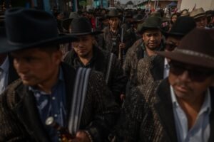 Autoridades ancestrales exigen la liberación de Luis Pacheco y Héctor Chaclán un año después de su captura. Foto/Edwin Bercián